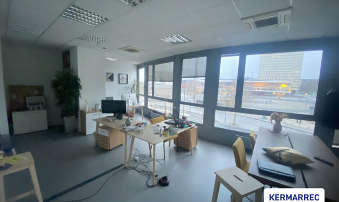 location Bureaux 56.00 m²